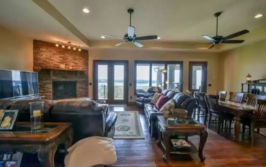 Spacious Living Areas
