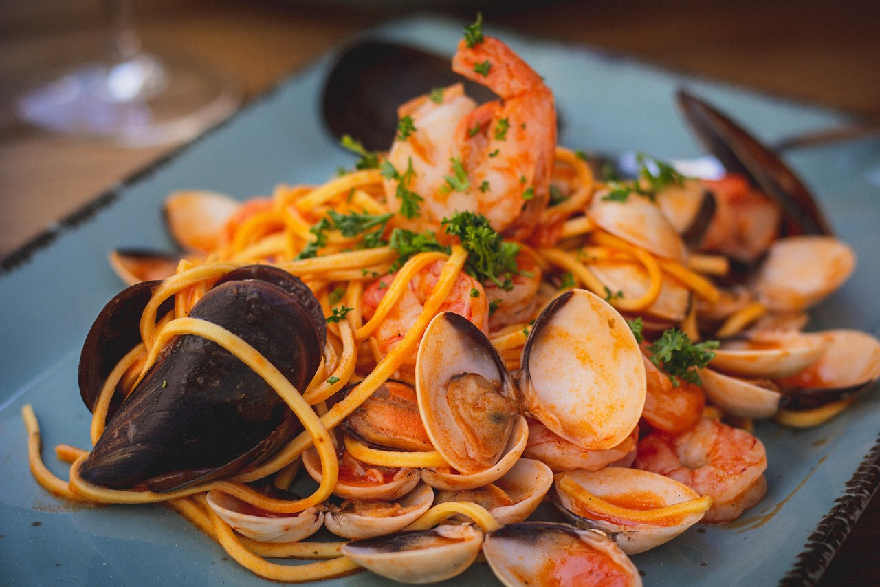 8 Proven Ways to Use Video Marketing to Grow Your Restaurant Business