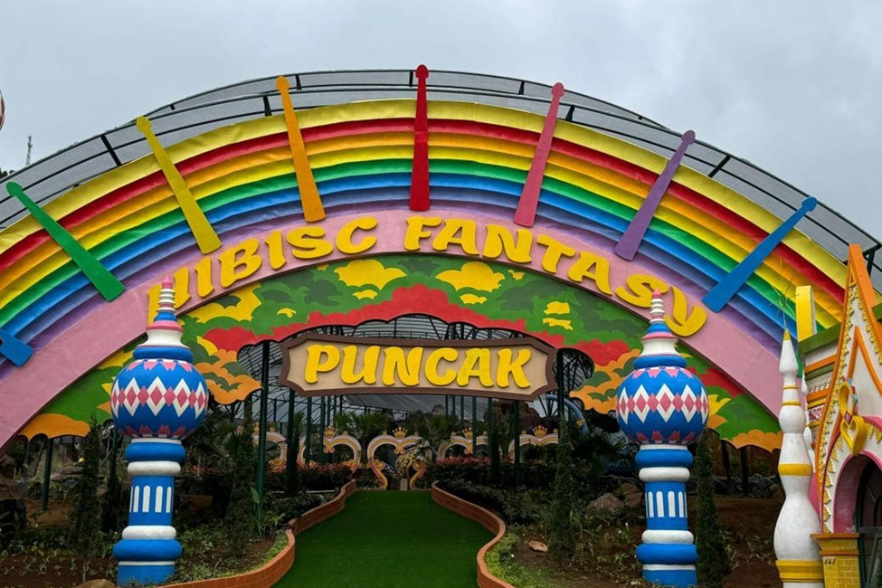 Explore Top Family-Friendly Destinations in Jabodetabek, hibiscus fantasy puncak