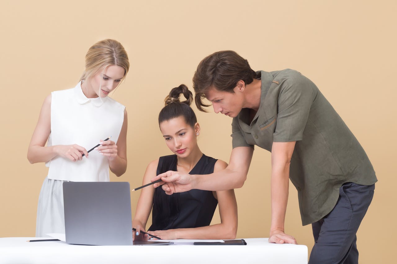 A team member giving feedback to his associates