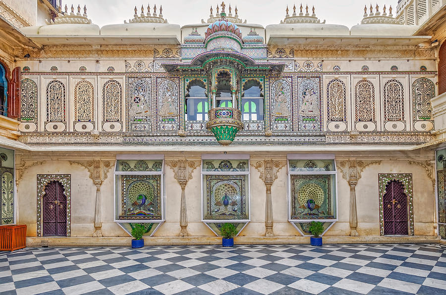 city palace udaipur interior

