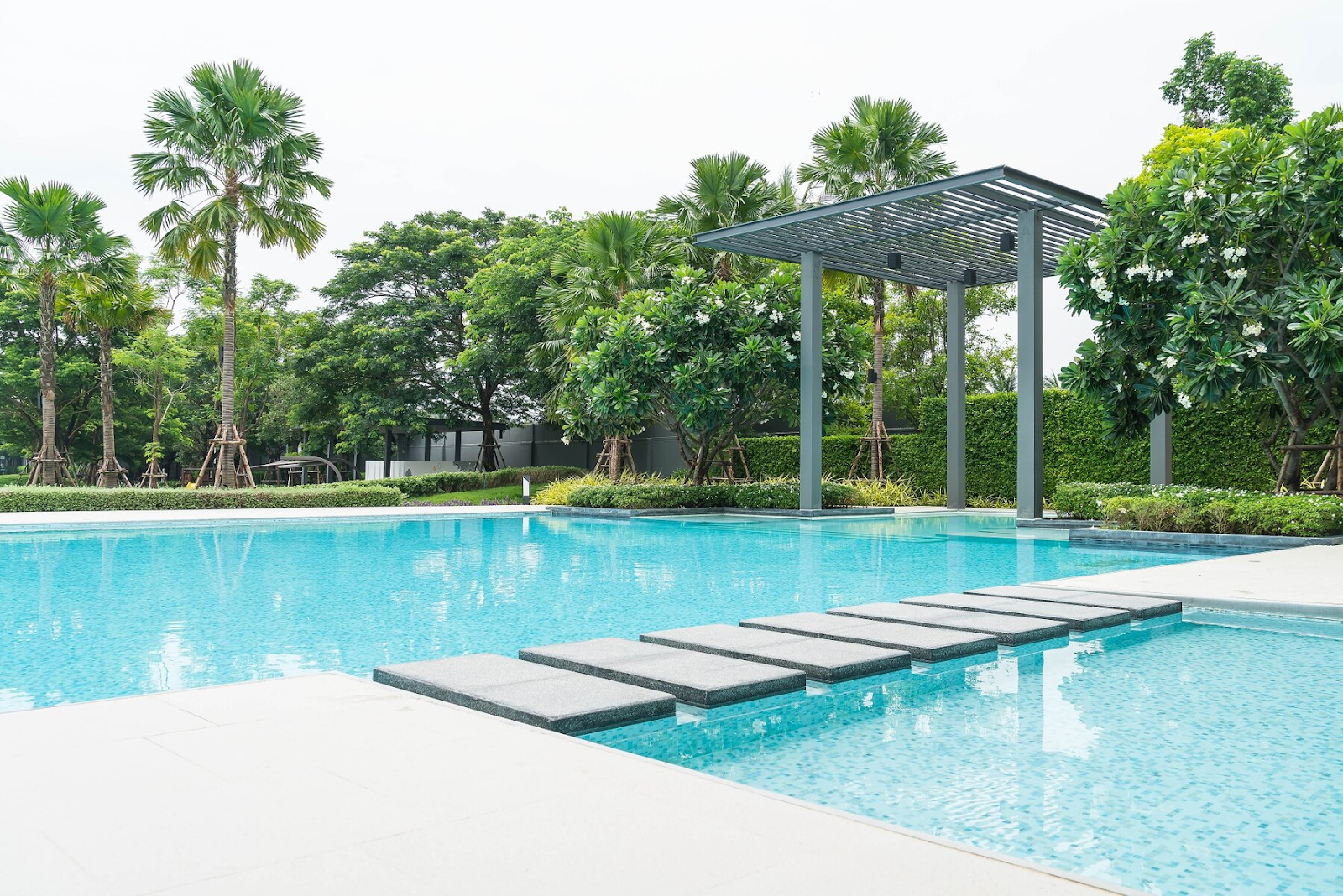 pool builders houston