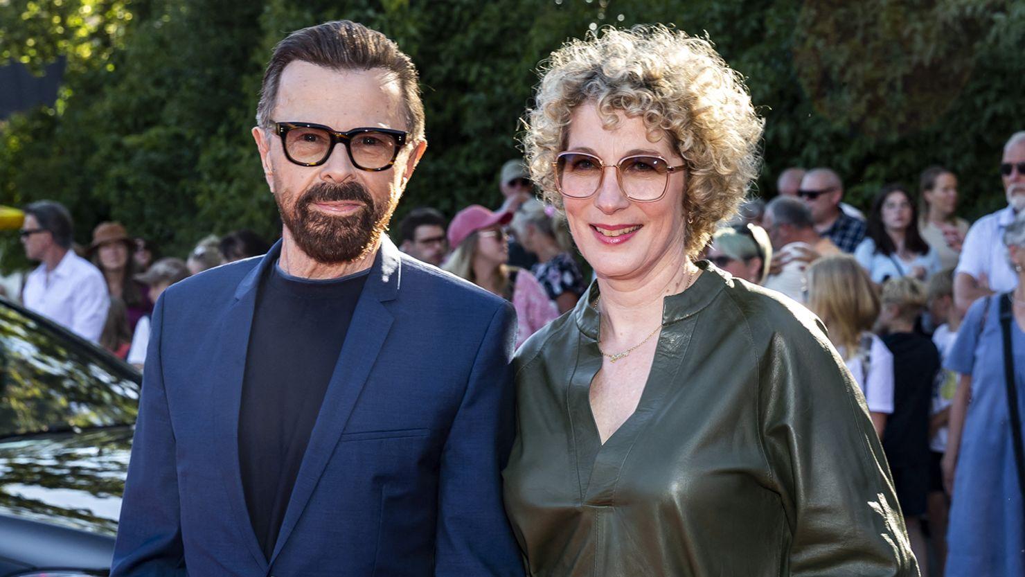 ABBA's Björn Ulvaeus marries for third time, with 'Bake Off' star Sandi  Toksvig officiating | CNN