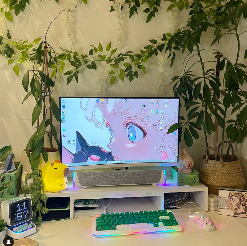 8 Eco-Friendly Gaming Desks for the Green Gamer