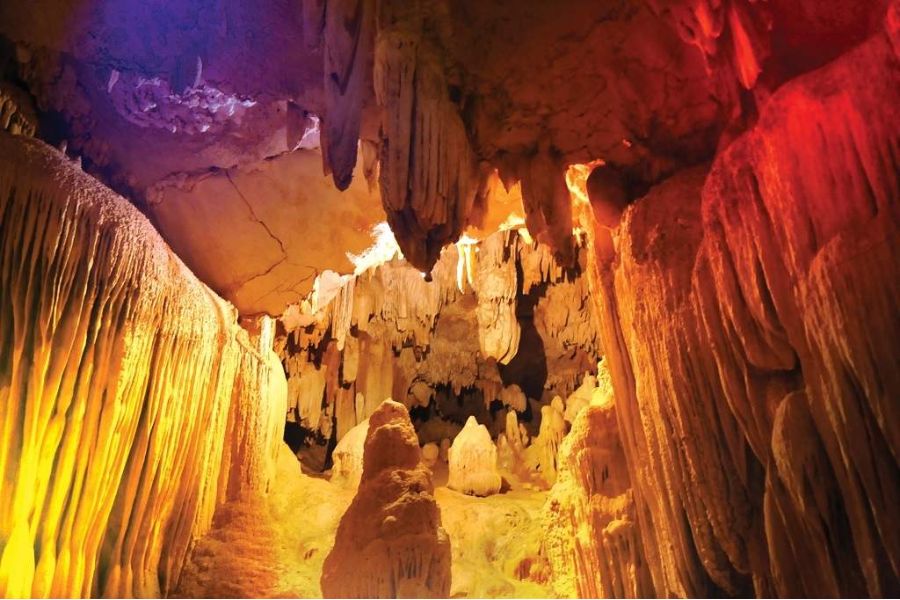 Tien Ca Cave is a water cave through the mountain with a length of more than 1500m