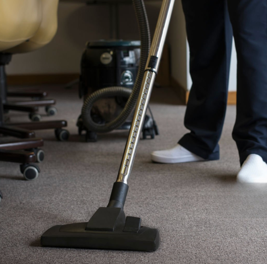 What Are the Benefits of Hiring Professional Office Cleaning Services?