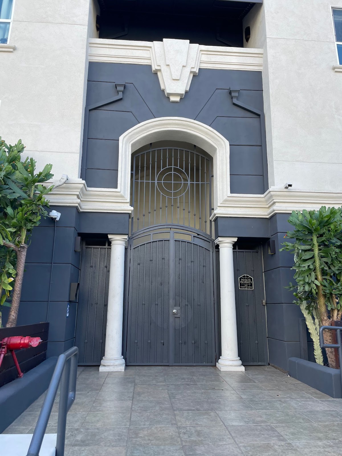 Living Next To Tesla Diner Is 'Absolute Hell,' Neighbors Say