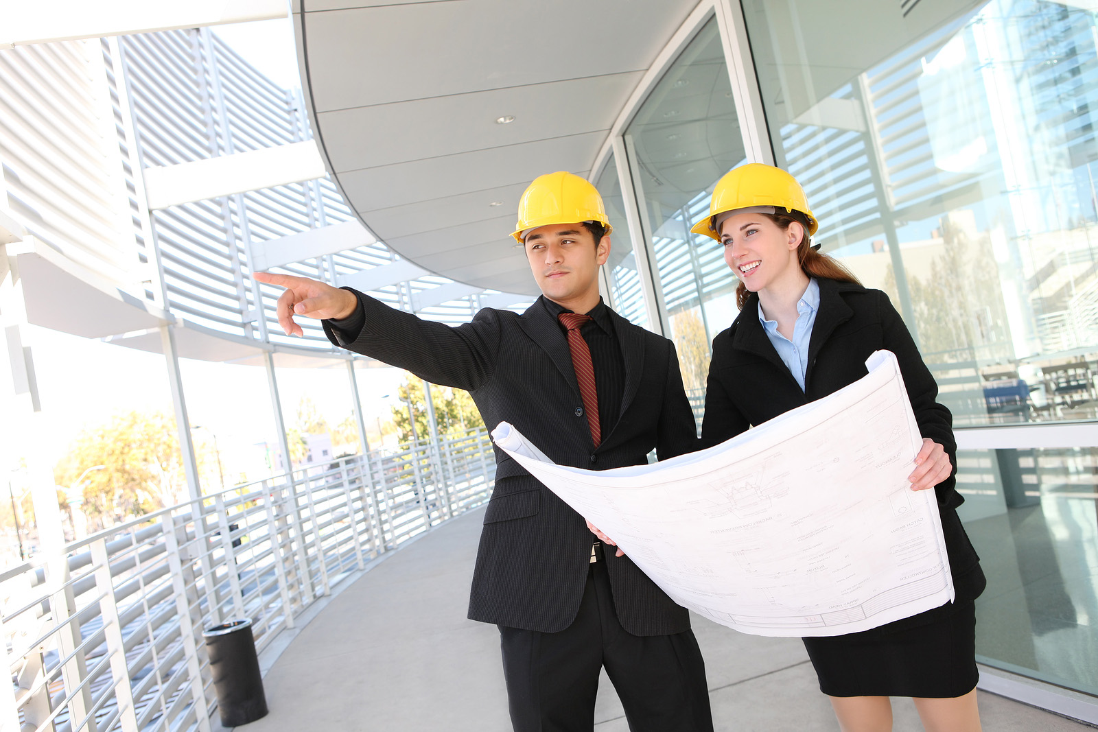 Nhân viên phải có chuyên môn phù hợp lĩnh vực đăng ký hoạt động của công ty