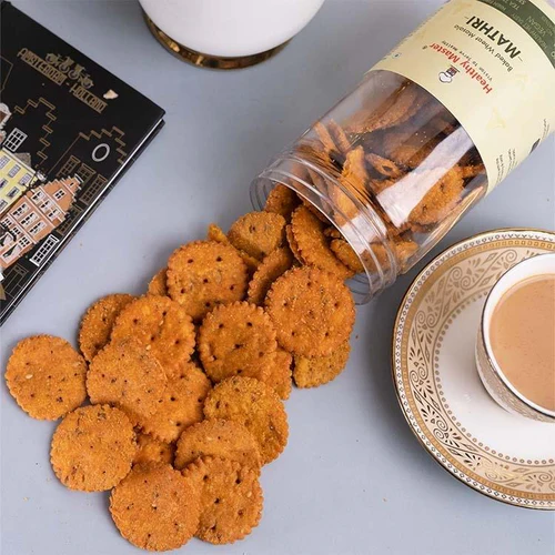 Pair Makai Mathri Crackers with Lactose-Free Milk 