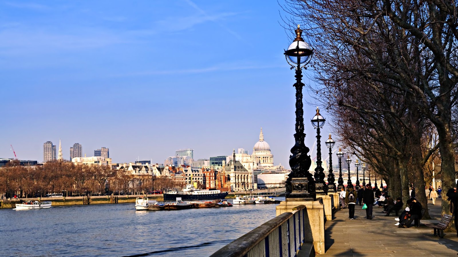 places to stay in london: waterloo