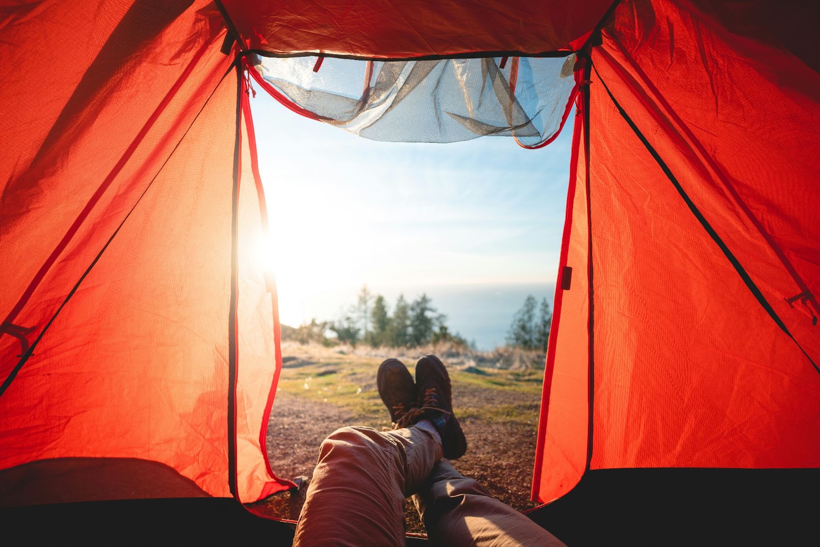 Enhancing Lodge Accommodations with Event Tent Rentals & The Perfect Blend for Memorable Gatherings