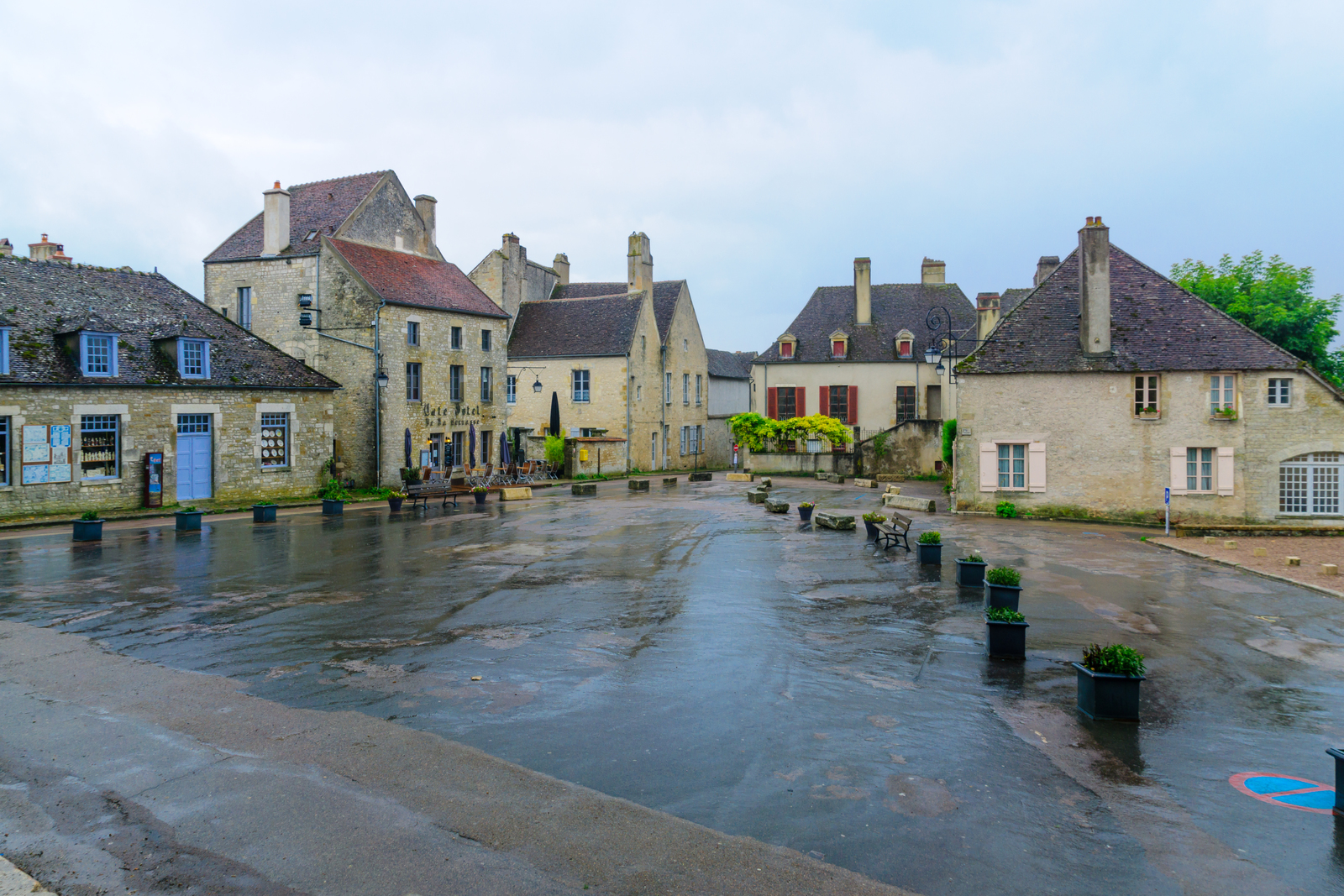 Village scene in Vezelay, Burgundy, France