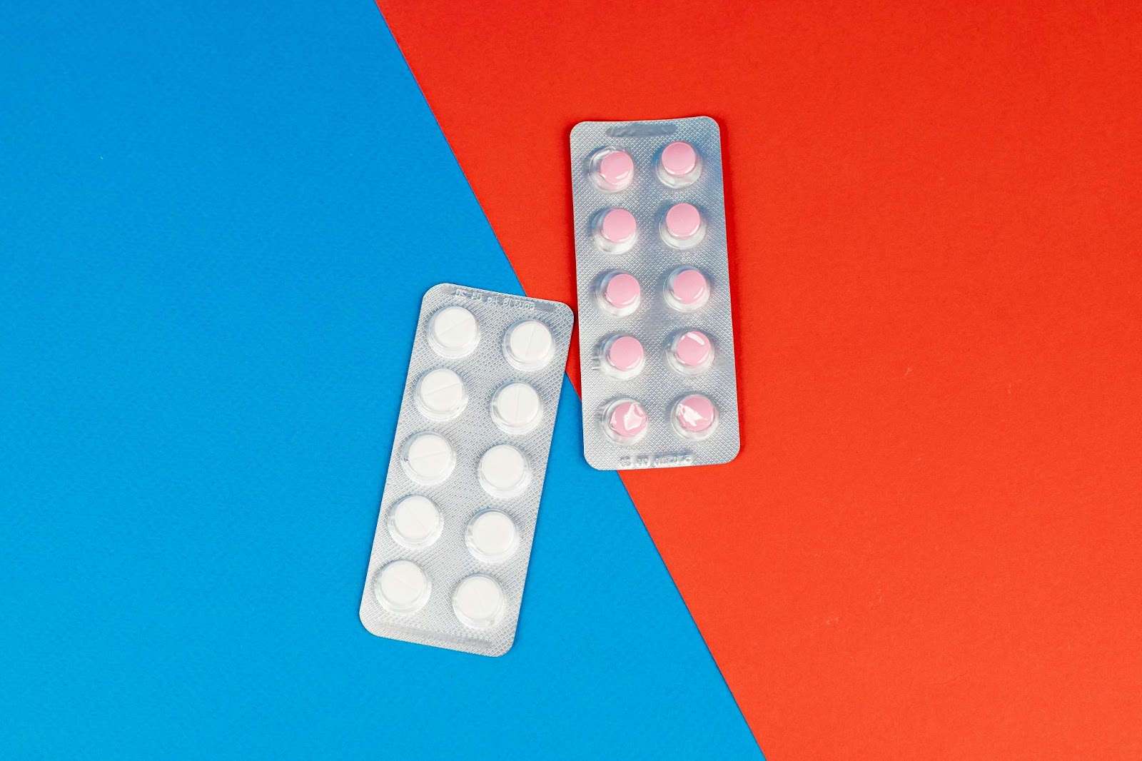 Key Differences Between Dilaudid vs. Percocet