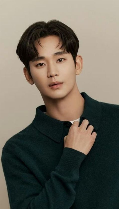 A picture of Kim Soo Hyun