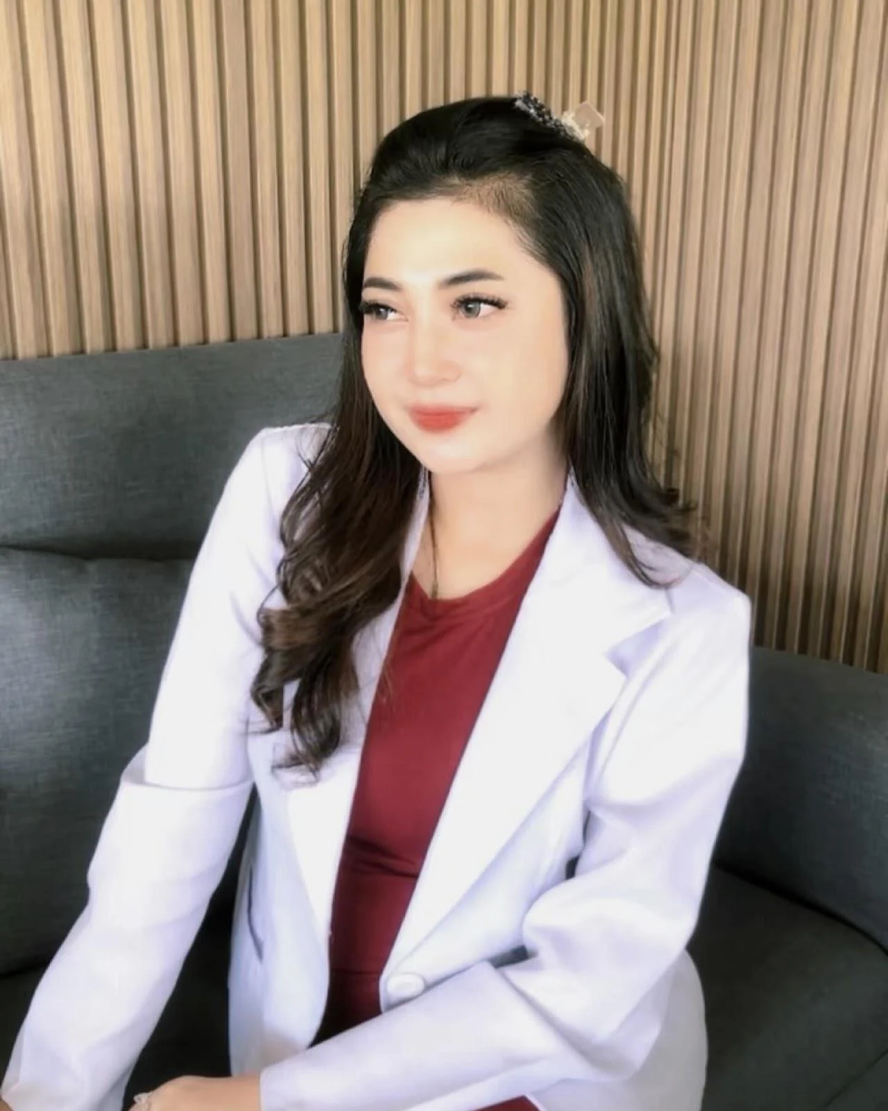 Cewek Indo Berlesung Pipi yang Menggemaskan, cewek berlesung pipi, gadis cantik, wanita indo