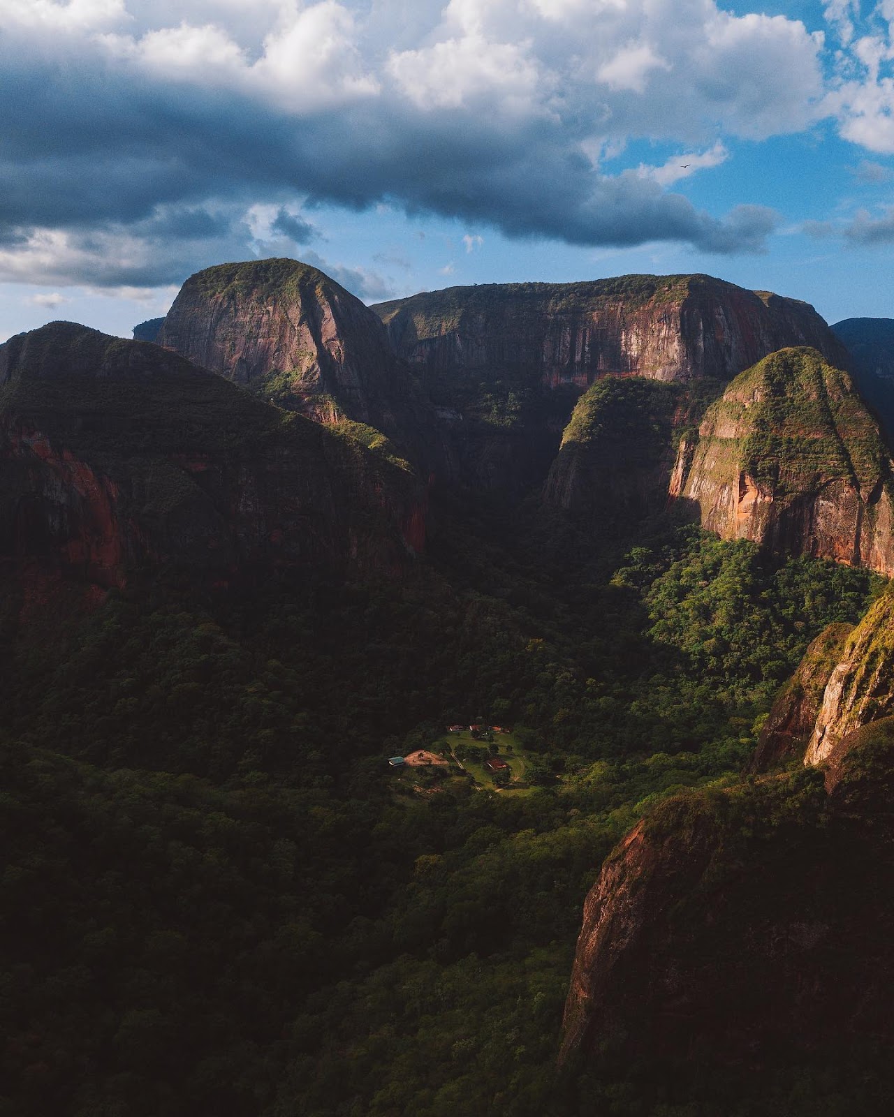  Amboró National Park