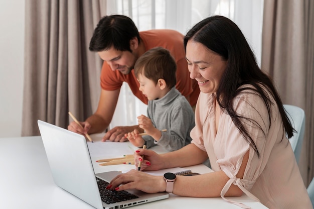 How Parenting Courses Can Improve Family Dynamics