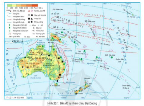 BÀI 20. VỊ TRÍ ĐỊA LÍ, PHẠM VI VÀ ĐẶC ĐIỂM THIÊN NHIÊN CHÂU ĐẠI DƯƠNGVị trí địa lí và phạm vi châu Đại DươngCâu 1: Đọc thông tin và quan sát hình 20.1, hãy xác định các bộ phận của châu Đại Dương.Đáp án chuẩn: - Gồm lục địa Ôxtrâylia và hệ thống các đảo.- Hệ thống các đảo và quần đảo bao gồm: nhóm đảo núi lửa Mê-la-nê-di, nhóm đảo san hô Mi-crô-nê-di, nhóm đảo núi lửa và san hô Pô-li-nê-di, quần đảo Niu Di-len. Câu 2: Đọc thông tin và quan sát hình 20.1, hãy nêu đặc điểm vị trí, hình dạng và kích thước của lục địa Ôxtrâylia.Đáp án chuẩn: - Nằm ở bán cầu Nam, đường chí tuyến Nam chạy ngang qua lãnh thổ; tiếp giáp với Ấn Độ Dương và các biển của Thái Bình Dương.- Diện tích nhỏ nhất trên thế giới.Đặc điểm thiên nhiên của các đảo, quần đảo và lục địa Ô-xtrây-li-aCâu 1: Đọc thông tin và quan sát hình 20.1, hãy nêu đặc điểm thiên nhiên của các đảo và quần đảo của châu Đại Dương.Đáp án chuẩn: - Khí hậu ôn đới và cận nhiệt hải dương, nóng ẩm quanh năm và được điều hoà.- Khoáng sản không phong phú.- Trên các đảo và quần đảo thường có rừng xích đạo hoặc rừng mưa nhiệt đới hình thành.Câu 2: Đọc thông tin và quan sát hình 20.1, hãy xác định các khu vực địa hình và sự phân bố khoáng sản của lục địa Ôxtrâylia.Đáp án chuẩn: - 3 khu vực địa hình chính: Núi, hoang mạc, bồn địa- Tài nguyên khoáng sản giàu có và phong phúCâu 3: Đọc thông tin và quan sát hình 20,1, hình 20.2, hãy phân tích đặc điểm khí hậu của lục địa Ô-xtray-li-a Đáp án chuẩn: Nóng quanh năm, khô hạn; mưa không đều, tập trung ven biển và sườn đón gió.Kiểu khí hậu: Nhiệt đới gió mùa (Bắc, Đông Bắc); Nhiệt đới lục địa (Nội địa, Tây); Cận nhiệt đới (Nam); Ôn đới (Cực Nam).Câu 4: Đọc thông tin và quan sát hình 20.3, hình 20.4, hãy nêu những nét đặc sắc của tài nguyên sinh vật ở Ô-xtrây-li-a. Vì sao Ô-xtrây-li-a có tài nguyên sinh vật đa dạng với nhiều loài đặc hữu quý hiếm. Đáp án chuẩn: - Hệ thực vật và động vật độc đáo như thú có túi, thú mỏ vịt, đà điểu, bạch đàn, keo hoa vàng, tràm và ngân hoa do cách biệt với phần còn lại của thế giới.LUYỆN TẬPCâu 1: Vì sao diện tích của đại bộ phận lục địa Ôxtrâylia có khí hậu khô hạn? Đáp án chuẩn: Vị trí biệt lập, ít ảnh hưởng bởi dòng hải lưu và gió mang hơi ẩm, áp cao chí tuyến hoạt động quanh năm, kiềm hãm mây mưa.VẬN DỤNG