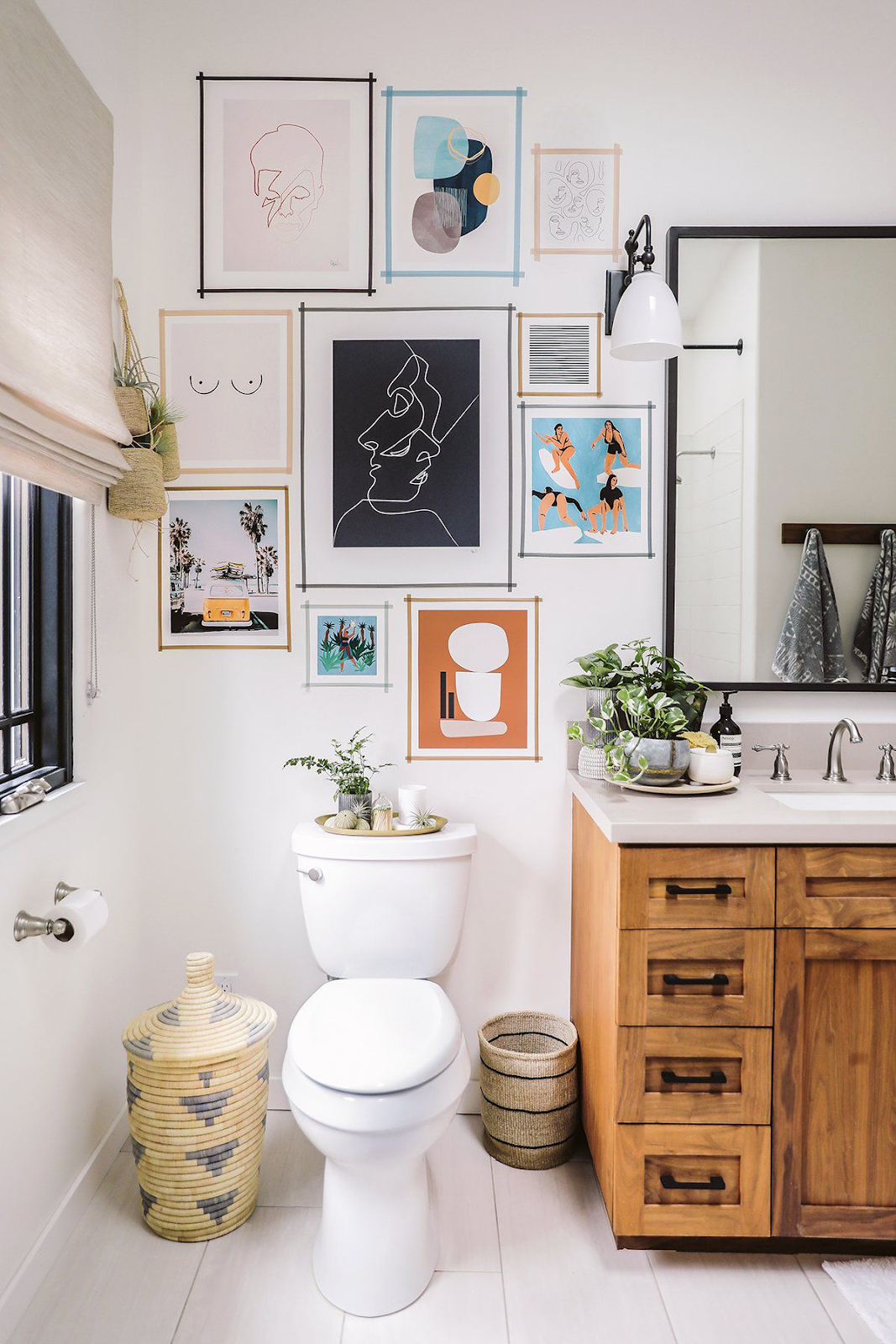 Creative Bathroom Art Ideas