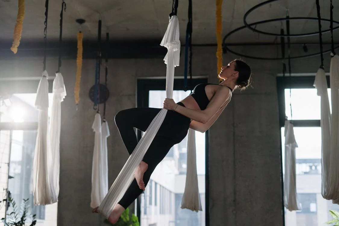 Manfaat Aerial Yoga