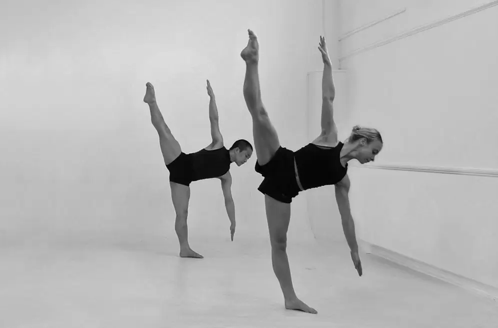 Techniques of Contemporary Dance - Graham Technique
