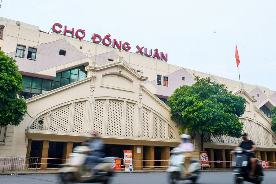 Address of Dong Xuan Market.