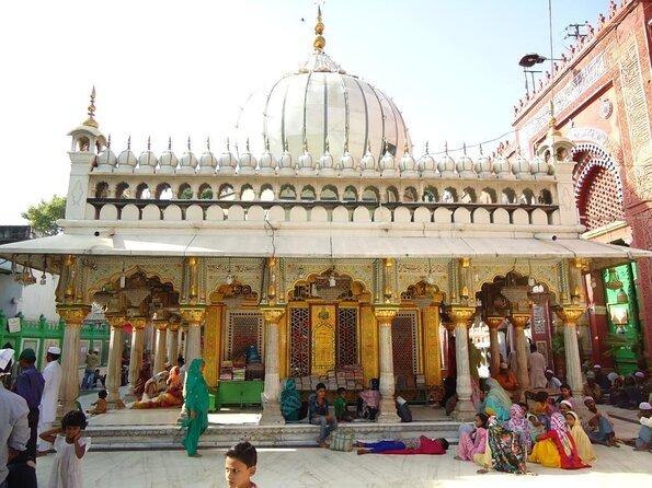 Nizamuddin Dargah - Unexplored Places