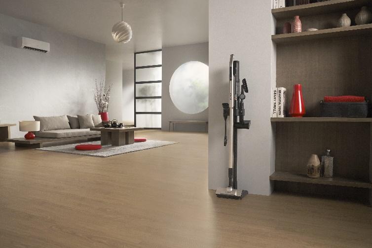 A room with a vacuum cleaner

Description automatically generated