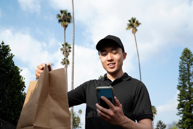 Exploring the Best Food Delivery Deals in Your Area