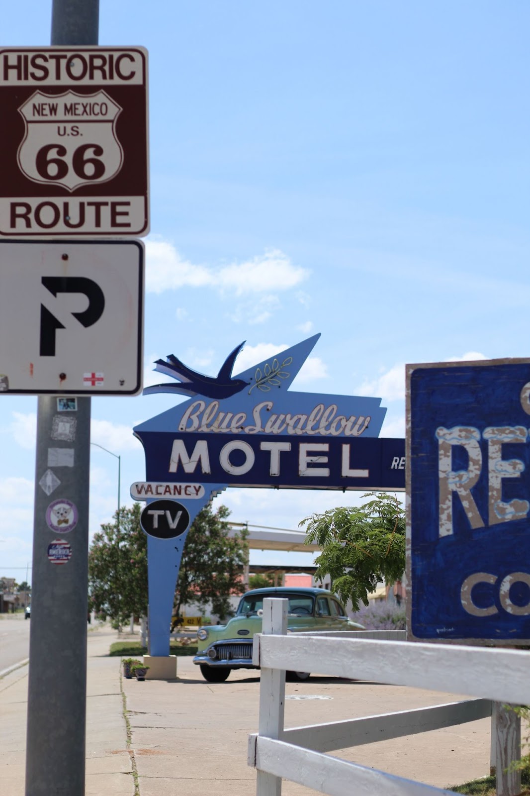 Blue Swallow Motel