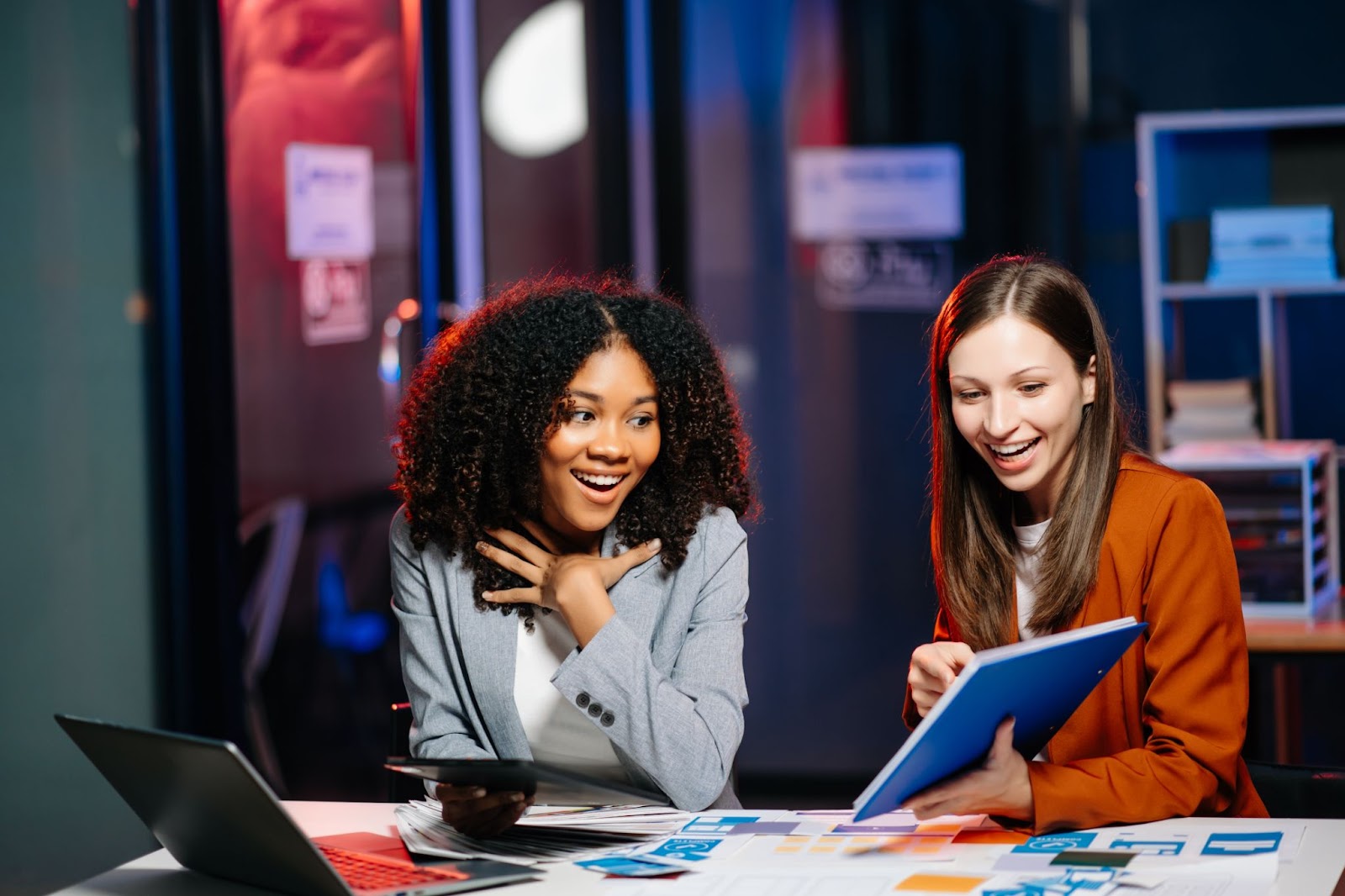 Learn how to create buzz about your booth before the expo. Use social media, promotions, and more to attract attendees and build excitement.