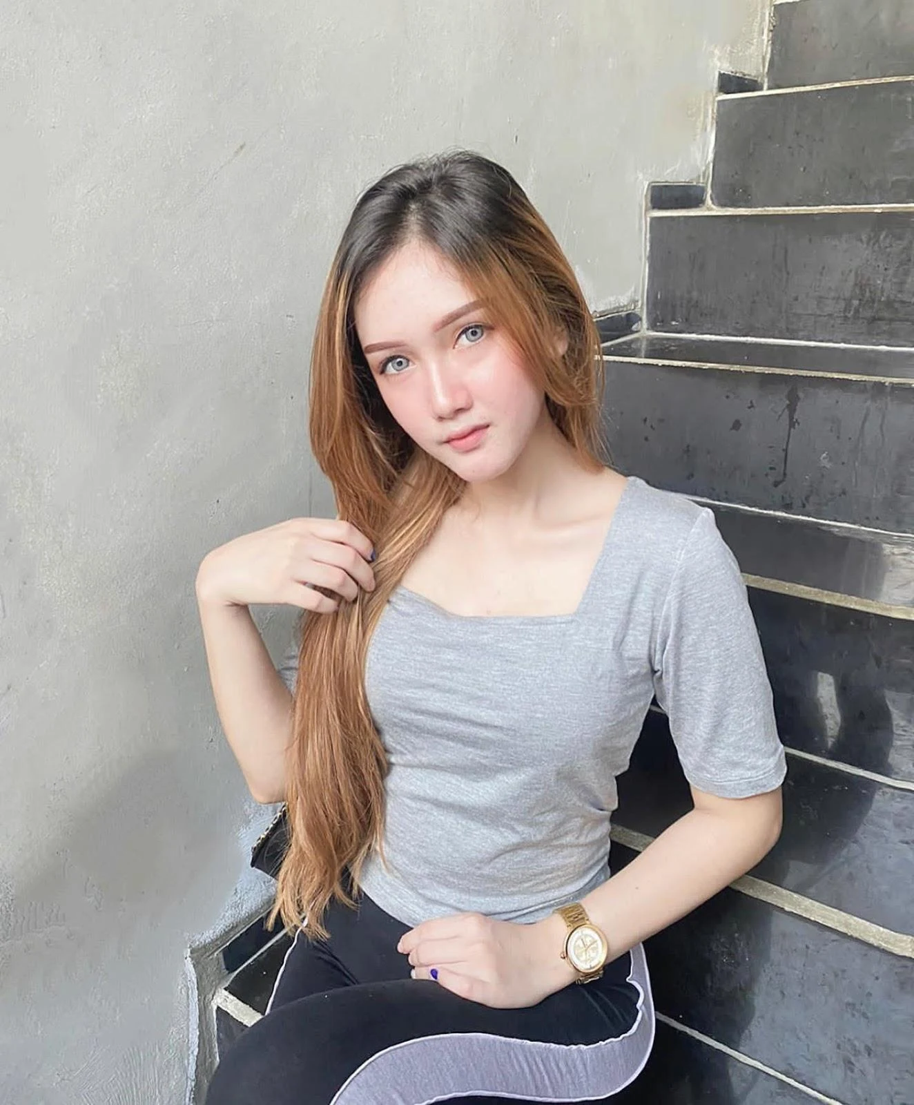 Wanita Panas yang Membuatmu Lupa Waktu, wanita panas, lupa waktu, cewek seksi