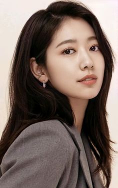 This contains an image of Park Shin Hye 