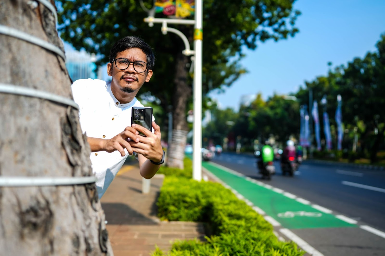 Melapor lewat media sosial. Sumber: Jakarta Smart City