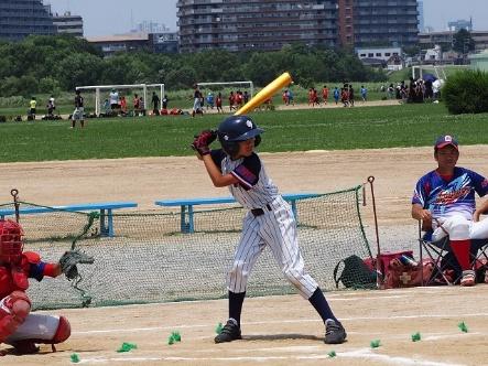 バットを振る野球少年

AI 生成コンテンツは誤りを含む可能性があります。