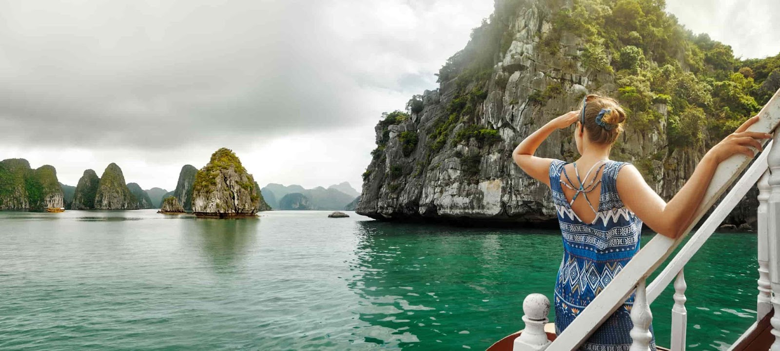 women in Vietnam in summer clothing