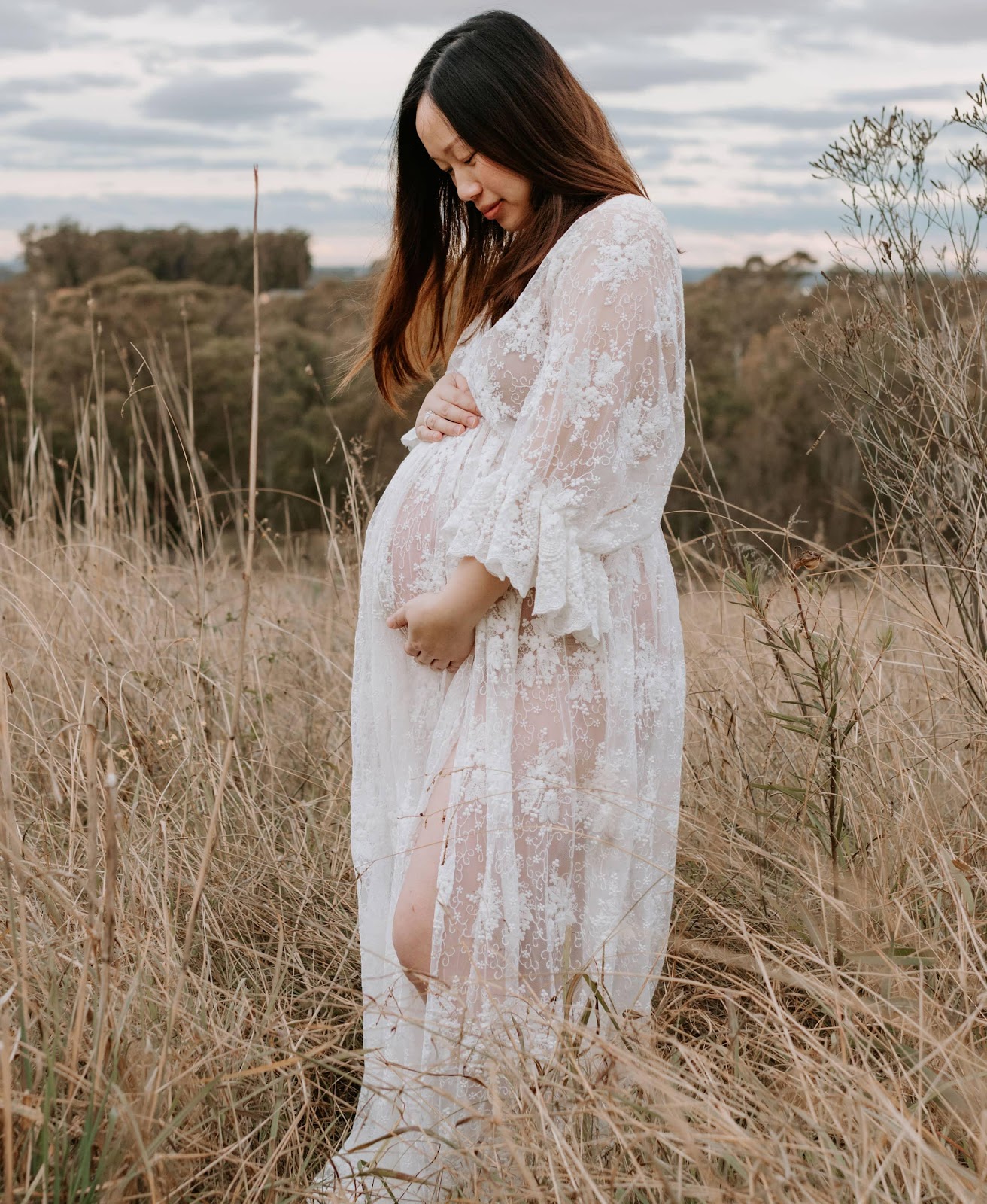 Maternity Photoshoot Outfits in Dubai