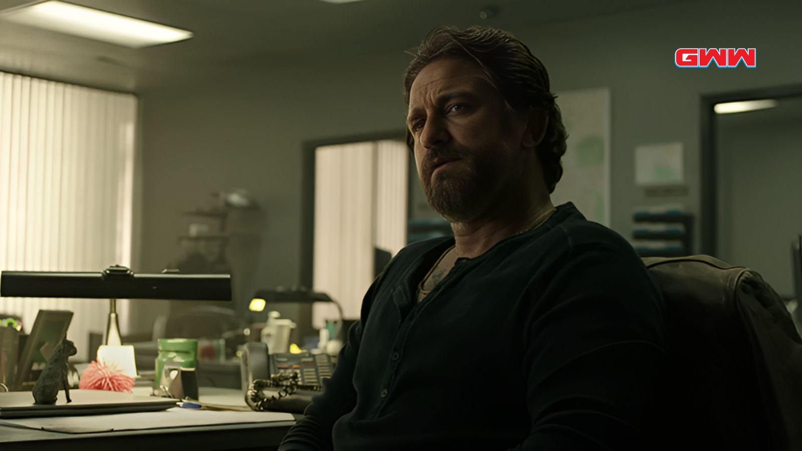  Gerard Butler as Big Nick in a contemplative moment in Den of Thieves