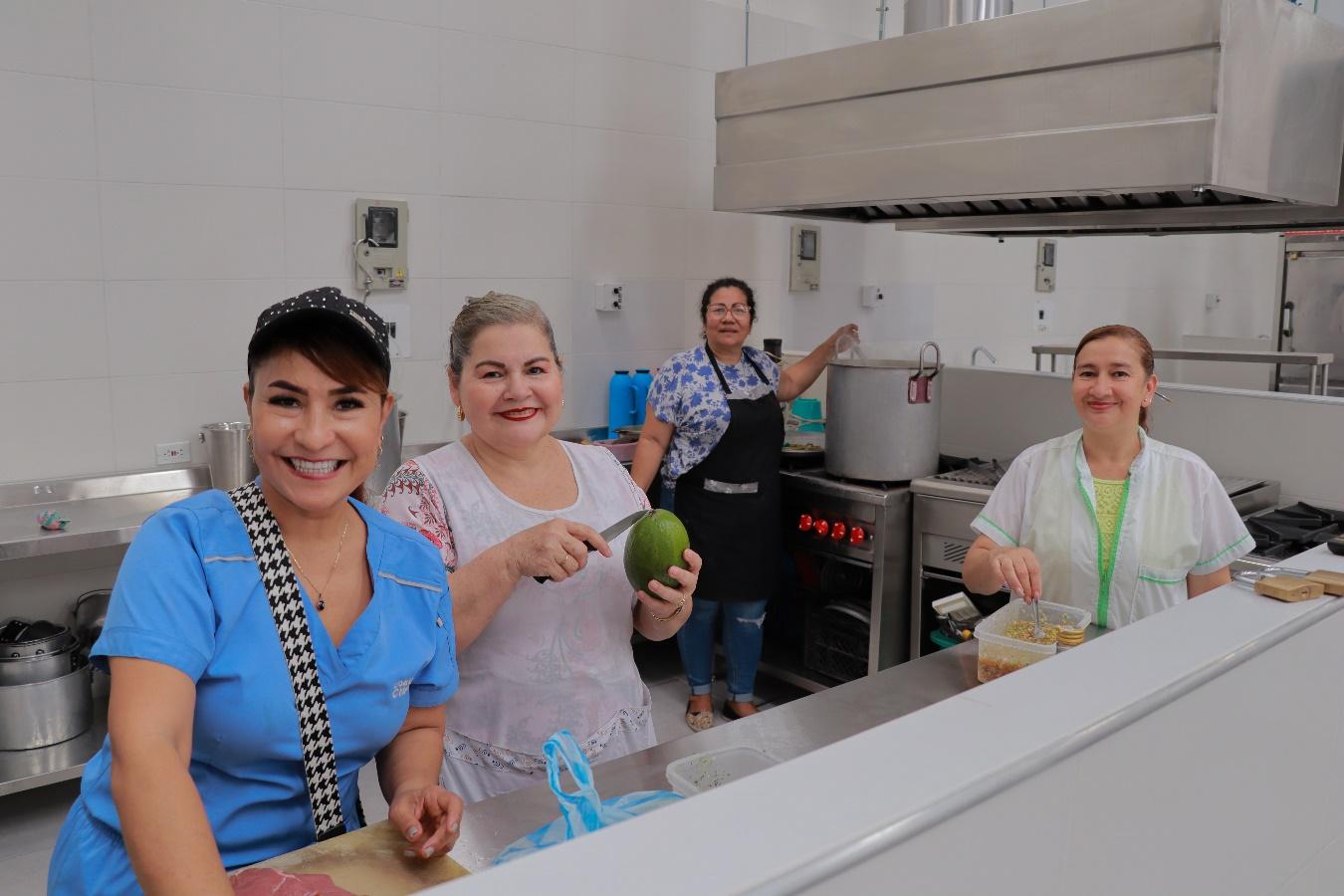 Cocinas de San Francisco que estaban destinadas a ser una bodega, hoy son las más modernas de la ciudad