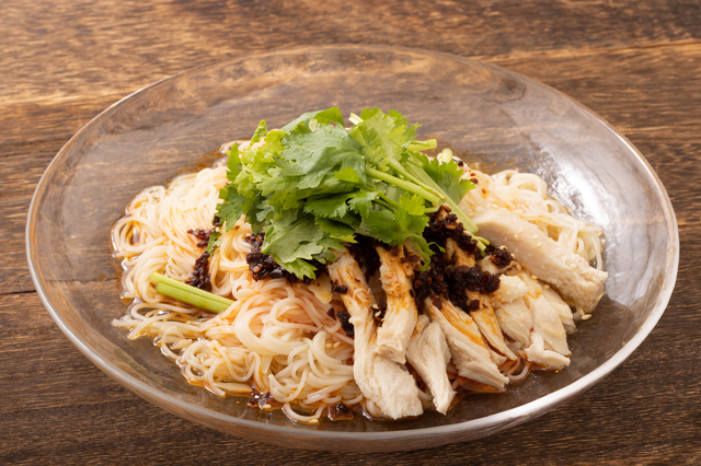 ピリッと辛いのがアクセント！「よだれ鶏そうめん」