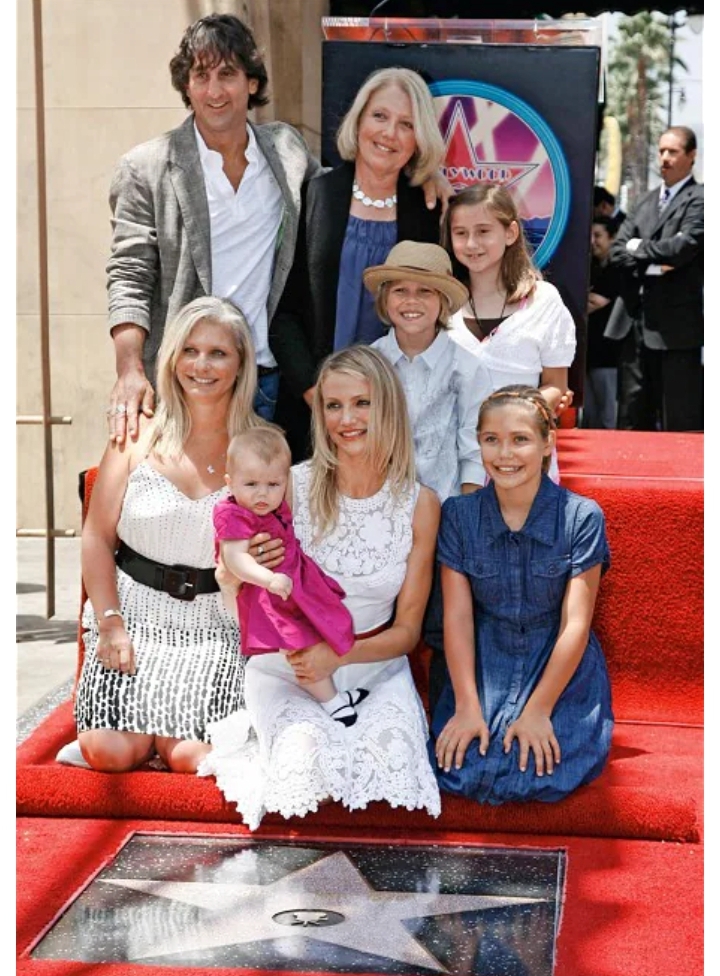 Chimene Diaz with her family at her sister's Star of Hollywood