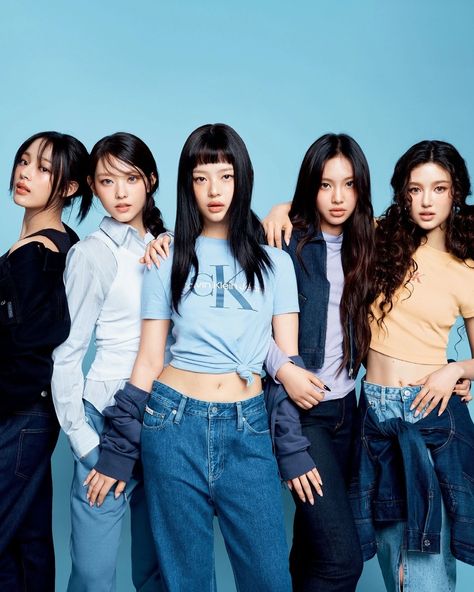 This contain an image of newjeans Girls members