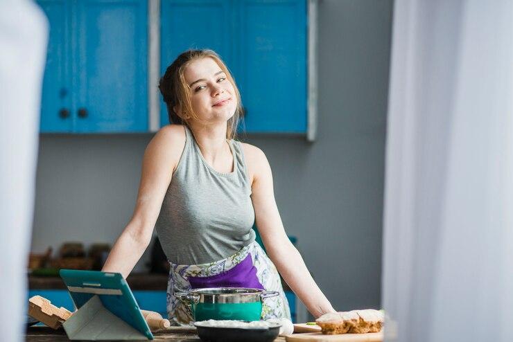 10 Cooking Challenges for Solo Female Travelers