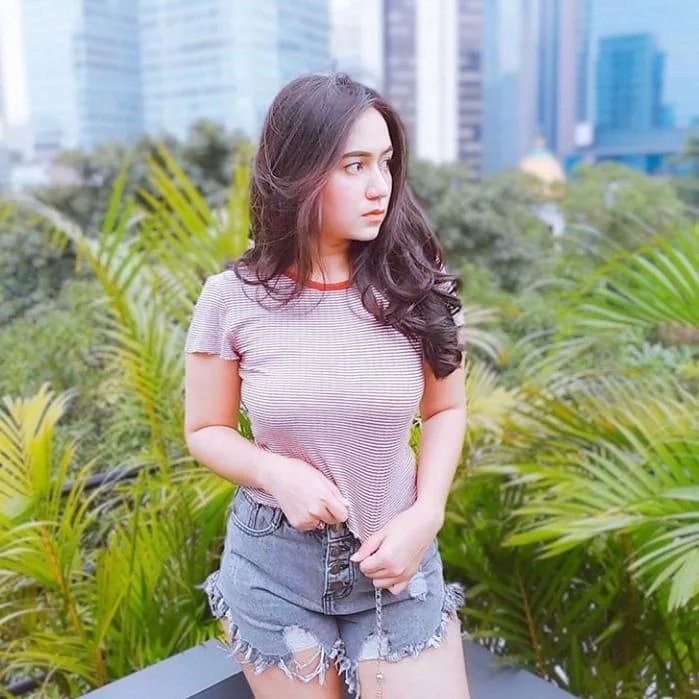 Wanita Manja Penuh Gairah, wanita manja, gairah, seksi