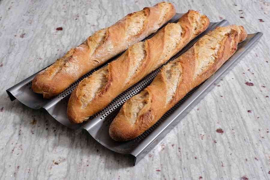 French baguettes - The origin of Vietnamese sandwiches