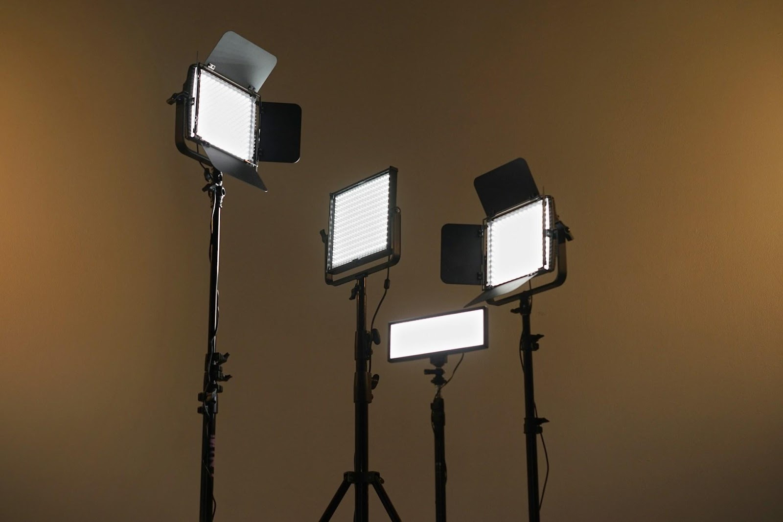 10 Must Have Gear for the Ultimate Streaming Setup