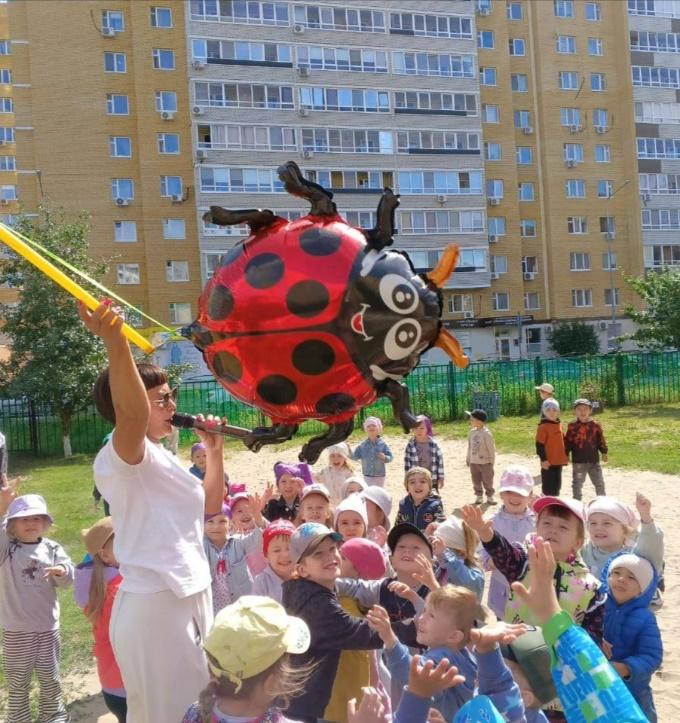 Развлечение «Встреча с Божьей Коровкой» 