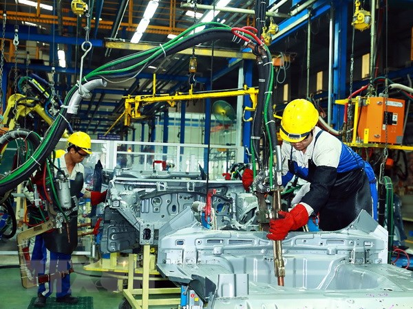 Ứng dụng của Vít Col trong xây dựng, công nghiệp ô tô, nội thất và trang trí, cơ khí chế tạo và điện tử.