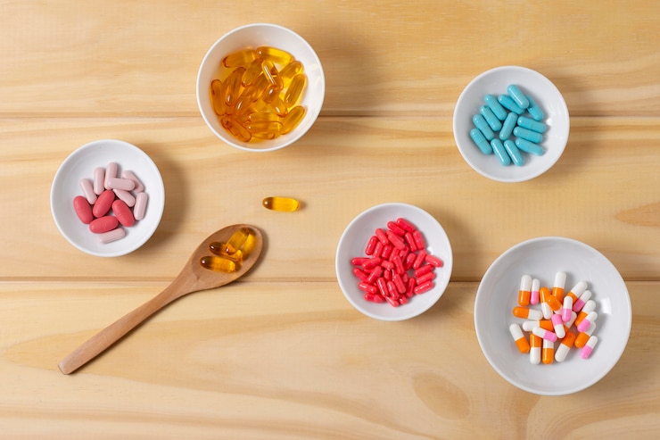 Top view bowls with pills