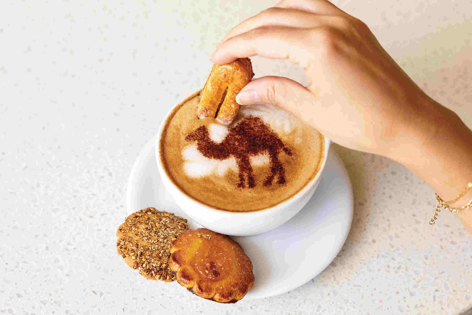 Beloved Yemeni Latte served with Honeycomb bread at Arwa Yemeni Coffee in Texas_ Cozy Coffee place_Desert